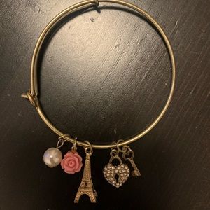 Eiffle Tower bracelet